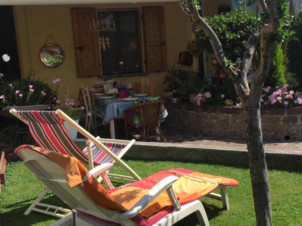 B & B Da Giusy Corte Franca Exterior photo