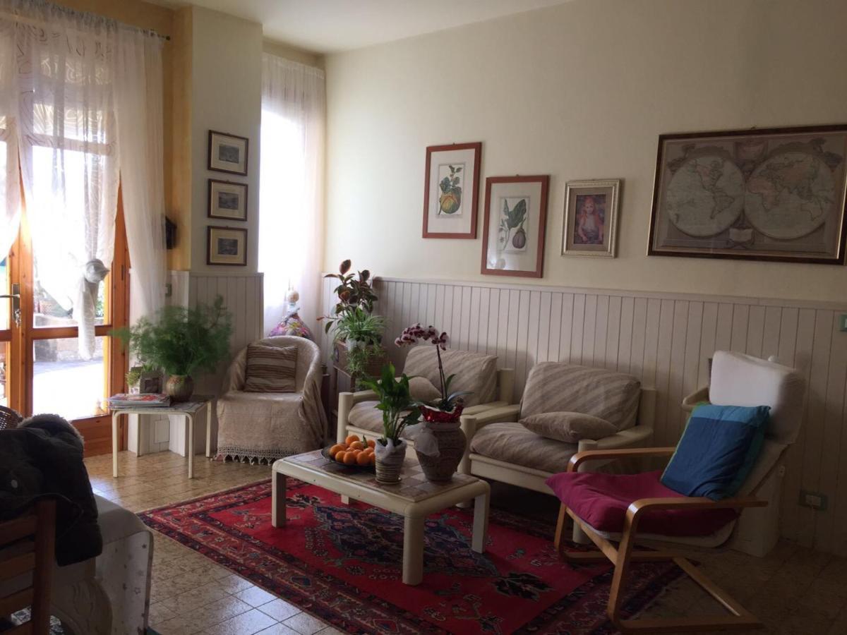B & B Da Giusy Corte Franca Exterior photo