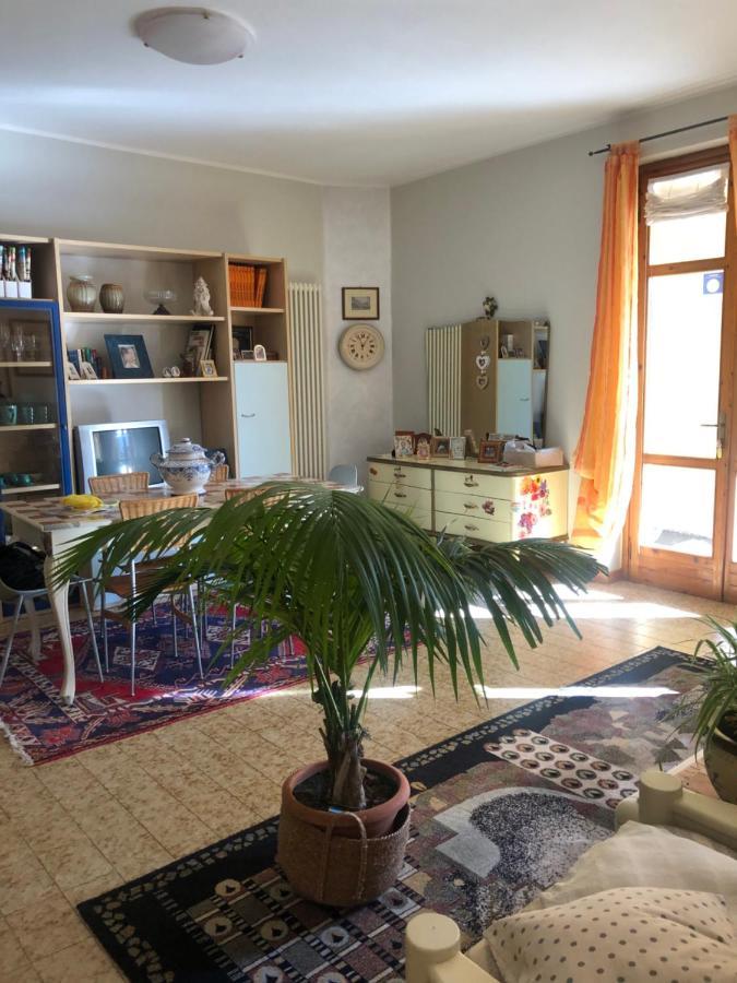 B & B Da Giusy Corte Franca Exterior photo